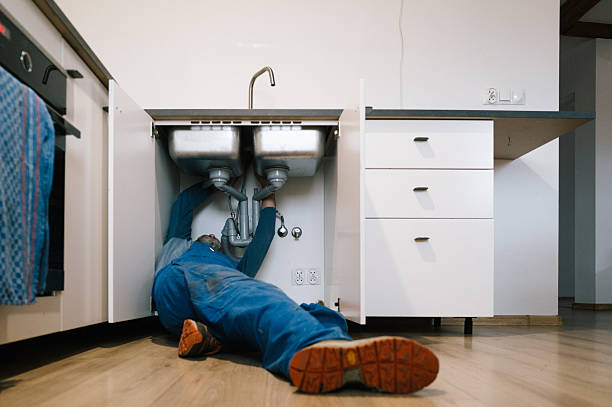 Professional Drain Cleaning technician working in Roseland, FL